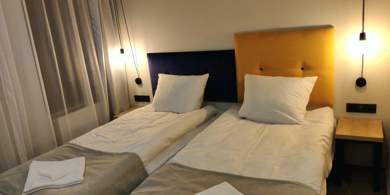 H33 Apartamenty ビトム エクステリア 写真