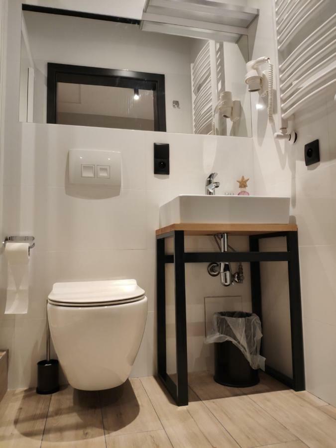 H33 Apartamenty ビトム エクステリア 写真