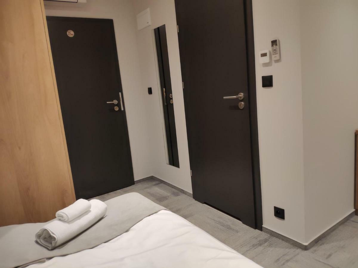 H33 Apartamenty ビトム エクステリア 写真