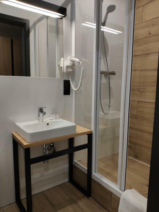 H33 Apartamenty ビトム エクステリア 写真